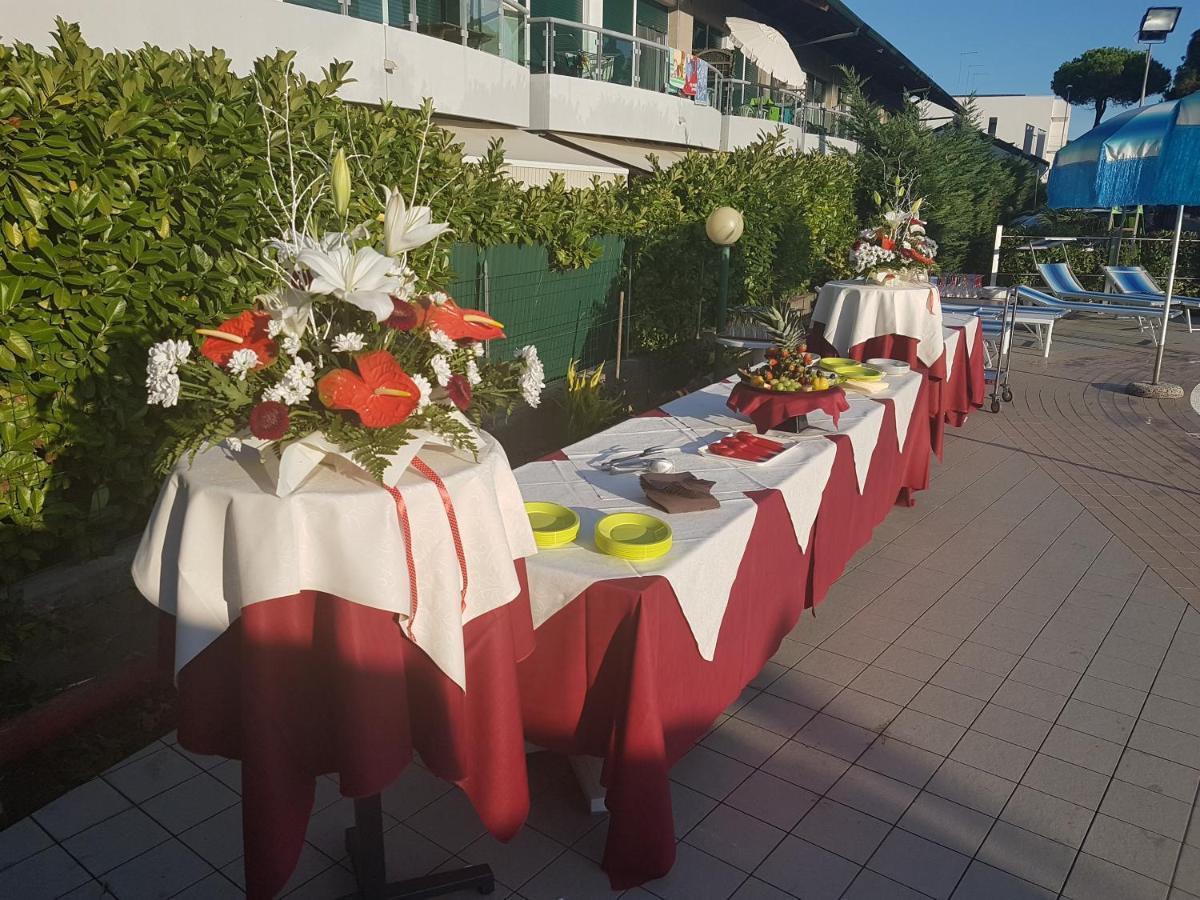 Oasi Verde Lido di Jesolo Exterior foto